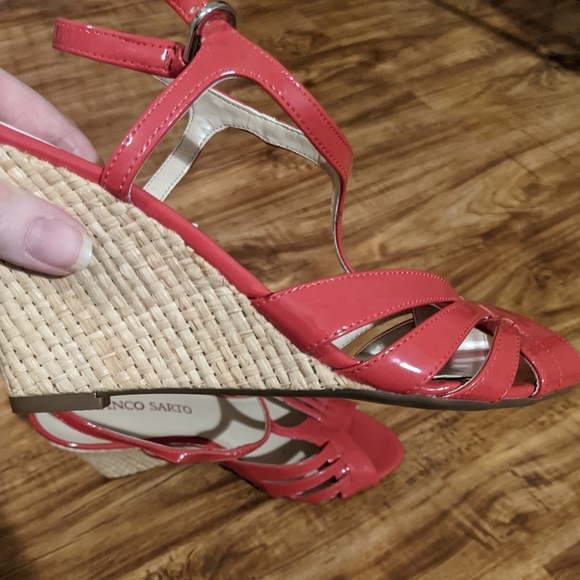 New Franco Sarto Wedge Red Shoes - Picture 2 of 9